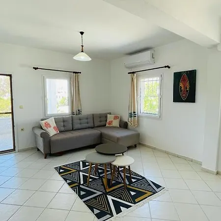 Apartamento Yalikavak Marina'nin Hemen Yaninda 3+1 Esyali Ev *