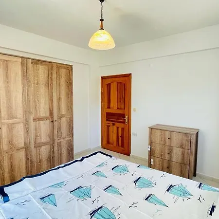 Apartamento Yalikavak Marina'nin Hemen Yaninda 3+1 Esyali Ev Bodrum
